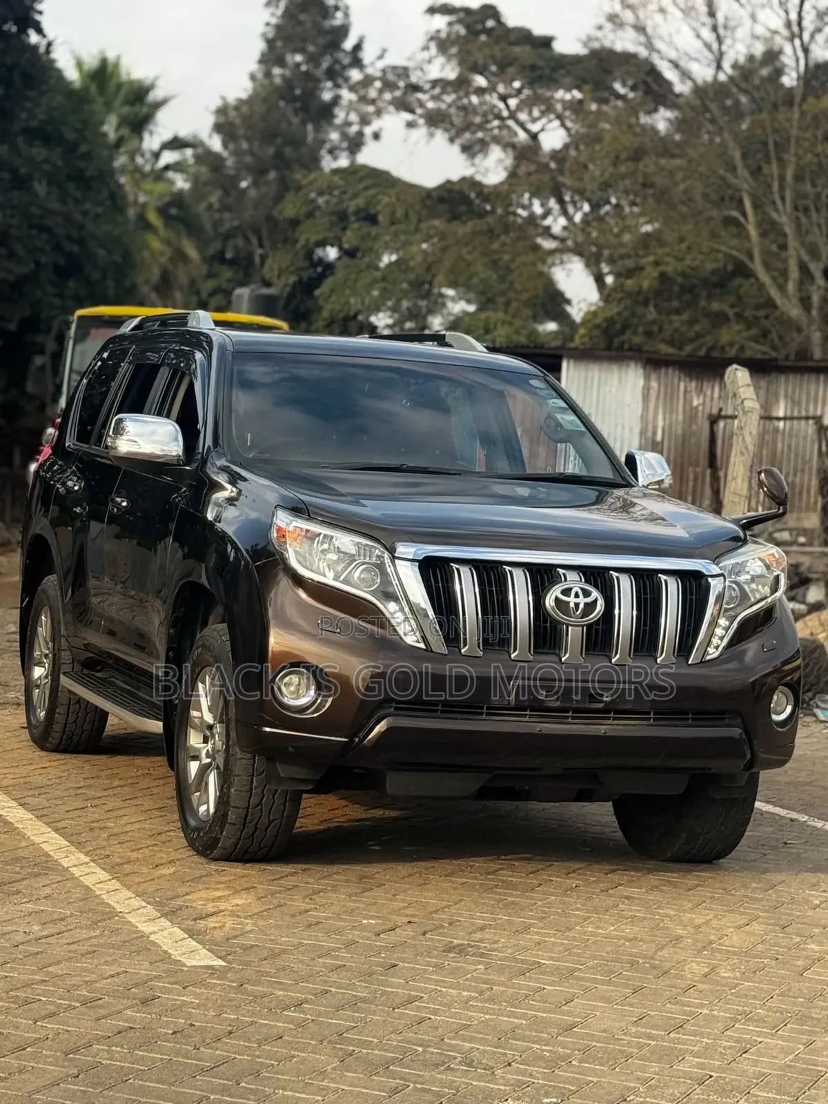 Toyota Land Cruiser Prado 2017 Brown