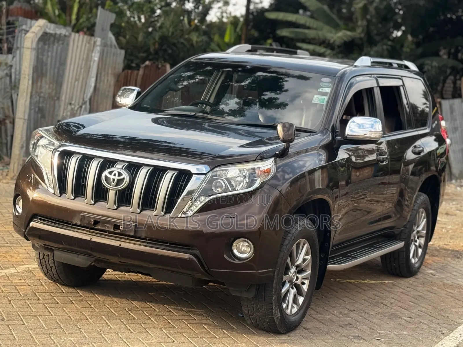 Toyota Land Cruiser Prado 2017 Brown