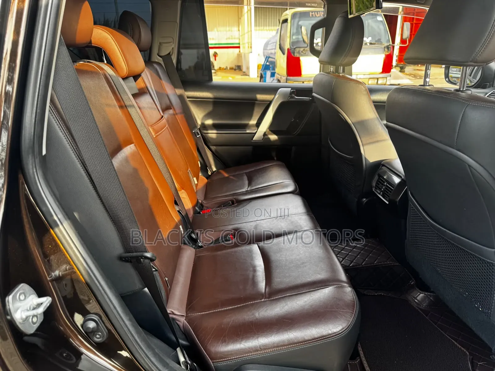Toyota Land Cruiser Prado 2017 Brown