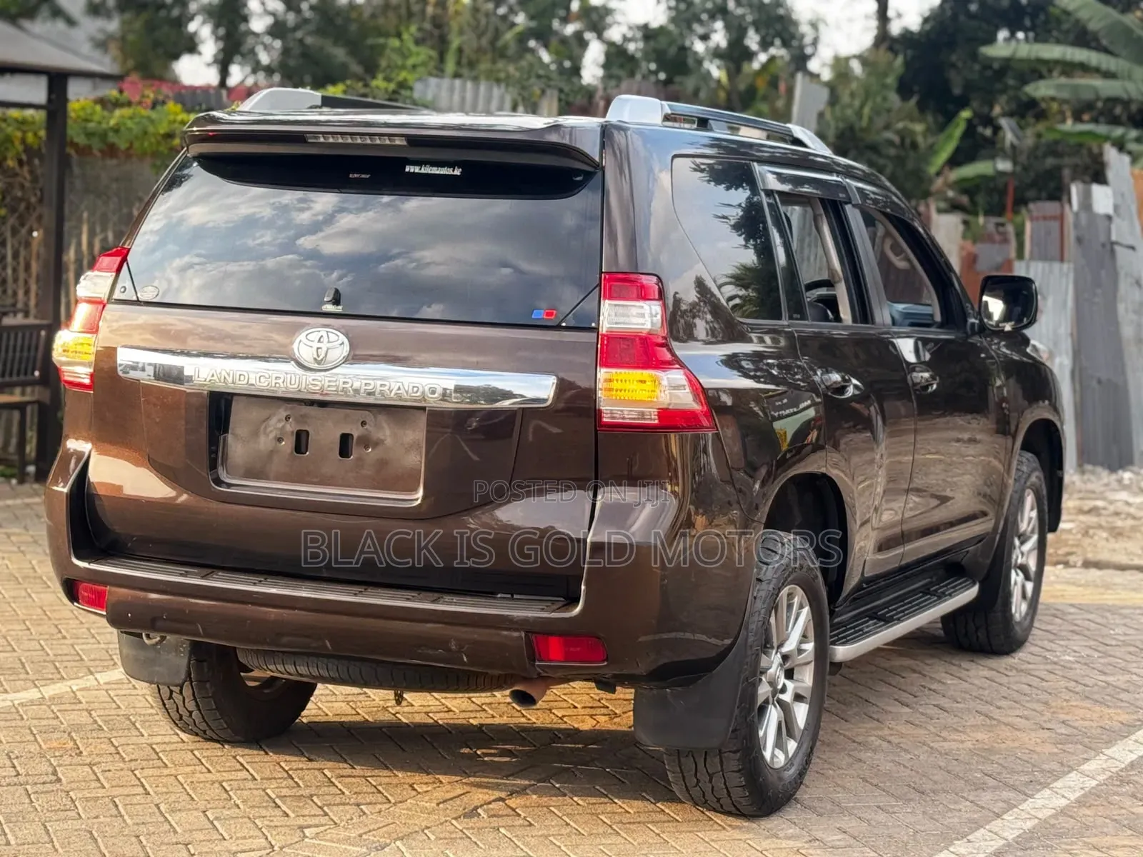 Toyota Land Cruiser Prado 2017 Brown