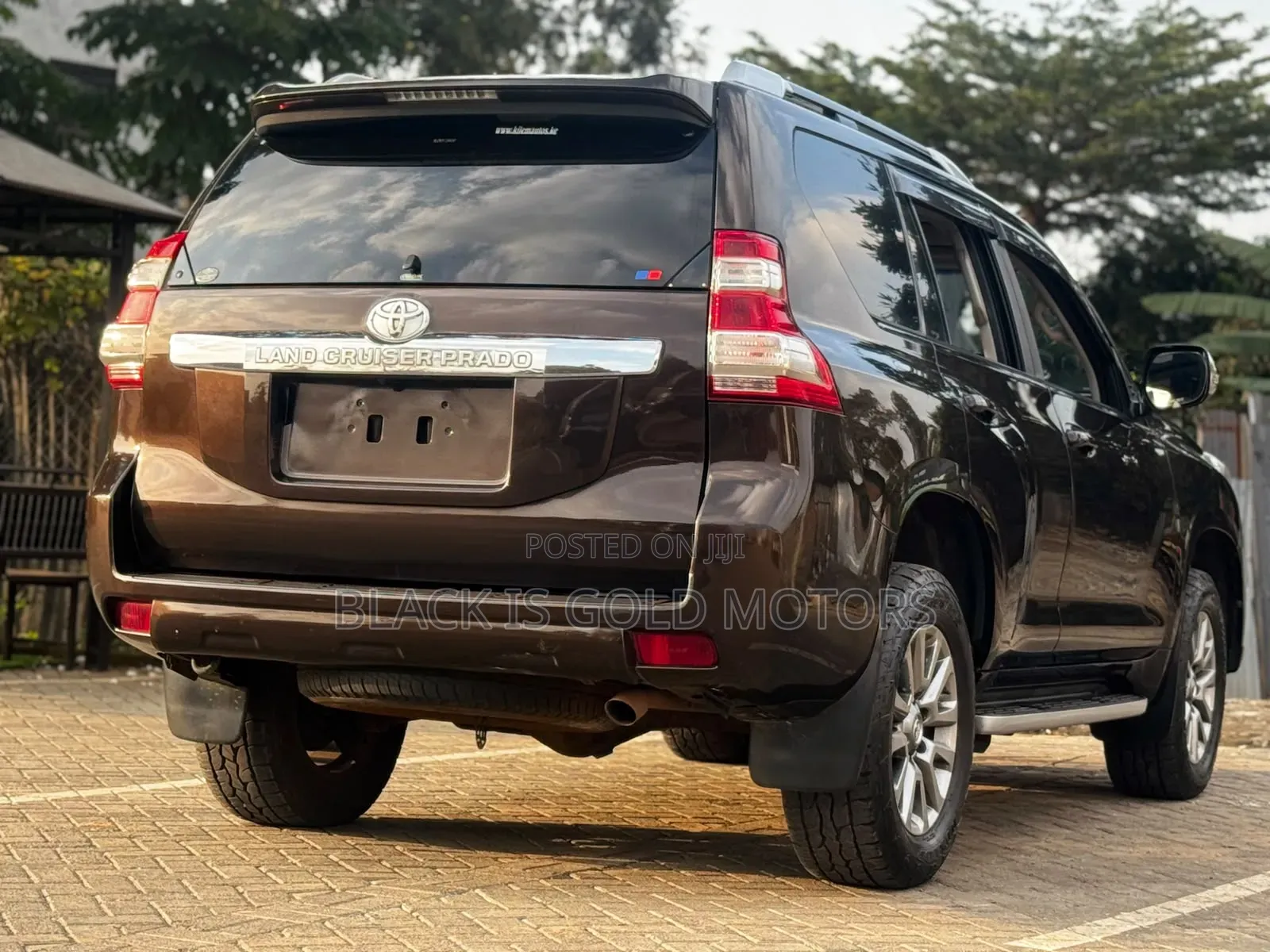Toyota Land Cruiser Prado 2017 Brown