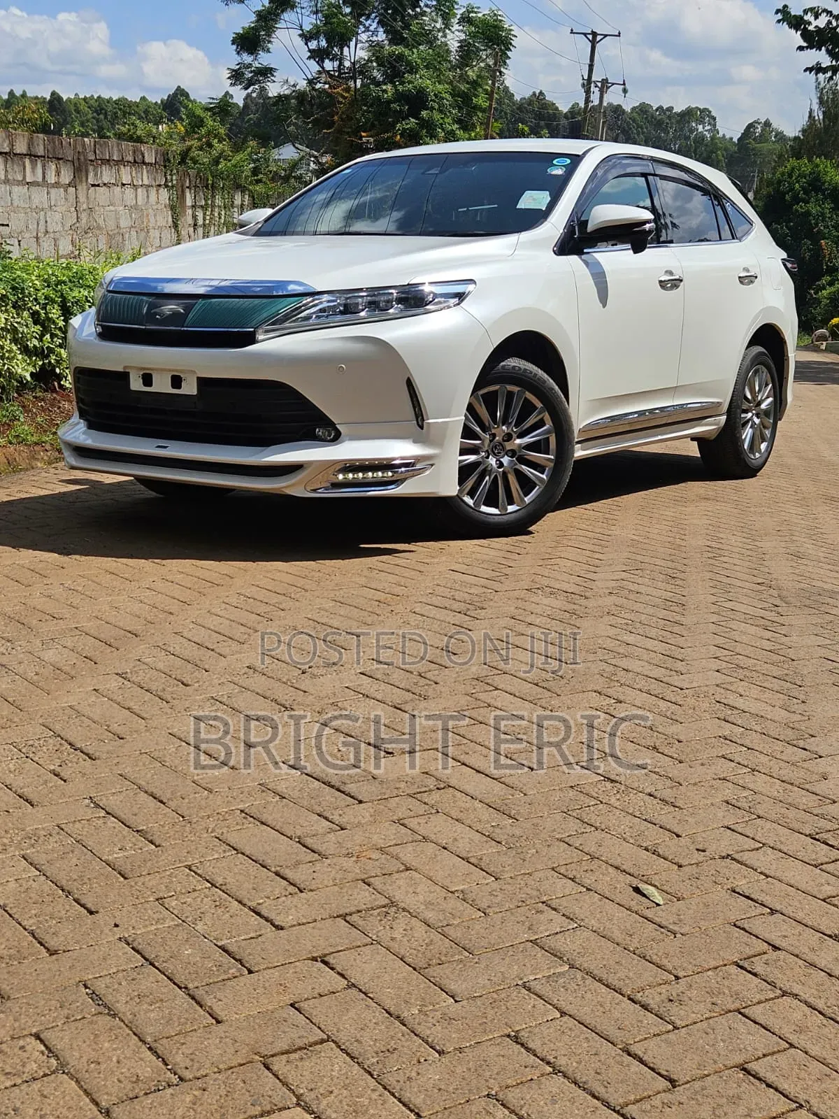 Toyota Harrier 2.0 4WD 2019 White