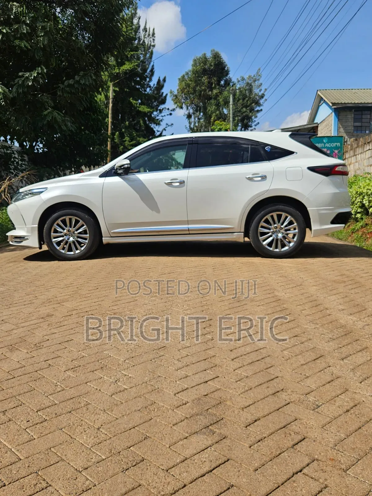 Toyota Harrier 2.0 4WD 2019 White