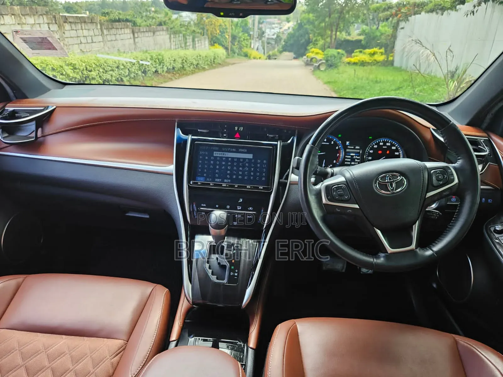 Toyota Harrier 2.0 4WD 2019 White
