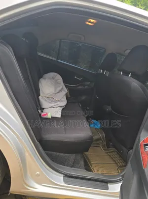 Toyota Premio 2010 Silver