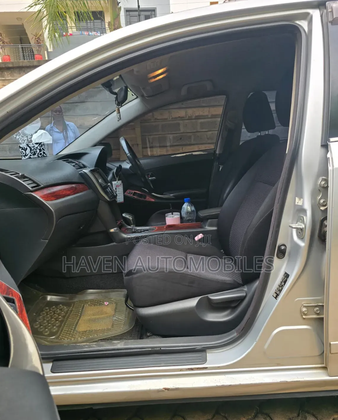 Toyota Premio 2010 Silver