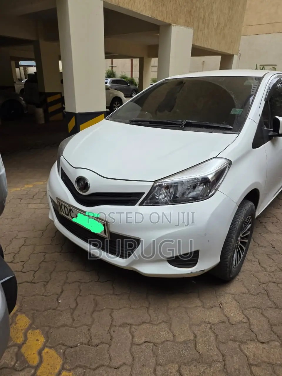 Toyota Vitz 2014 White