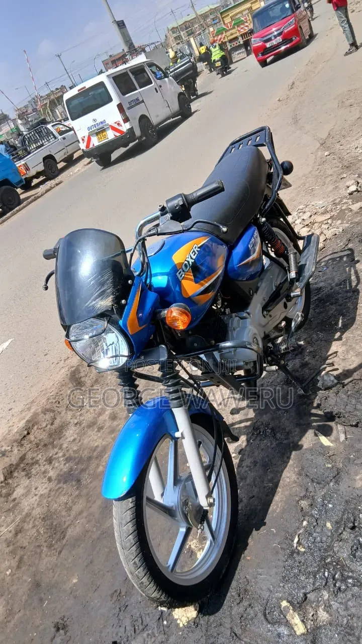 Bajaj Boxer 125 2025 Blue