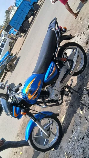 Bajaj Boxer 125 2025 Blue