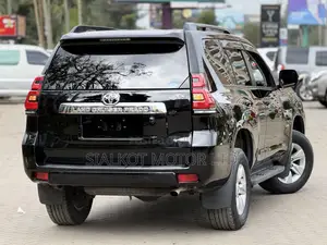 Toyota Land Cruiser Prado 2.7 2019 Black