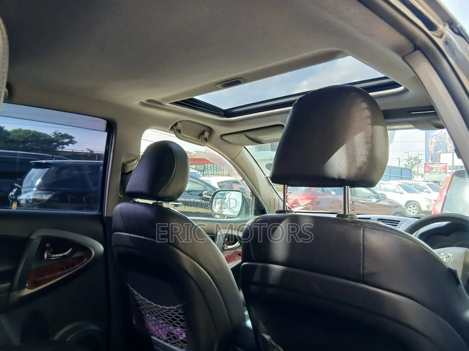 Toyota Vanguard 2011 Black
