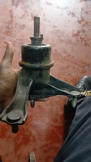 Toyota Harrier Engine Mounting