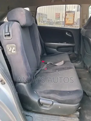Honda Stream 2009 Silver