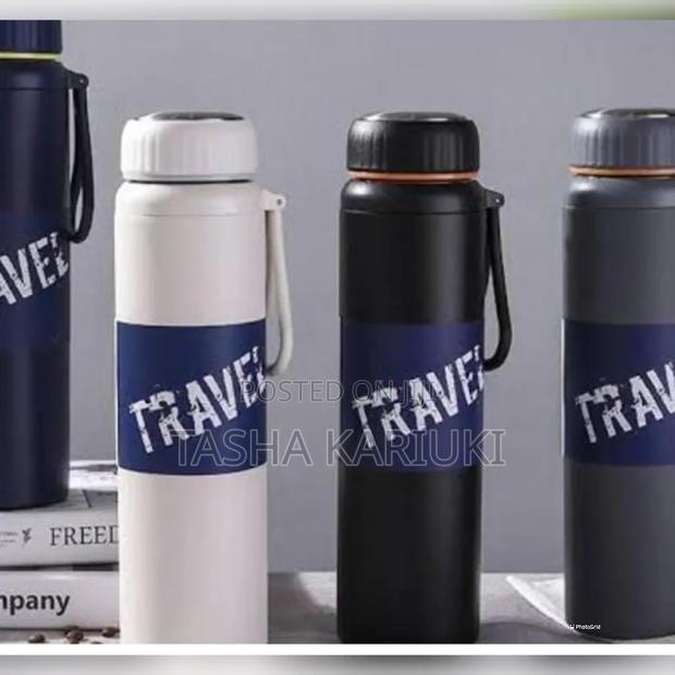 Travel Vacuum Bottle 800 Ml - main view