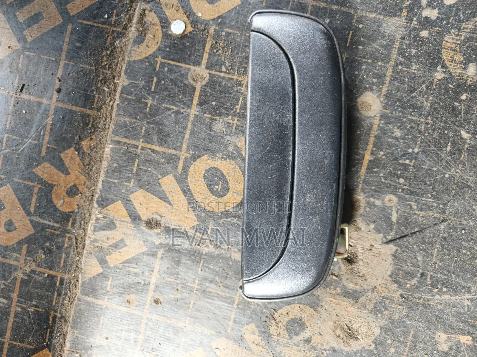 Suzuki Alto Door Handle 2015 Available