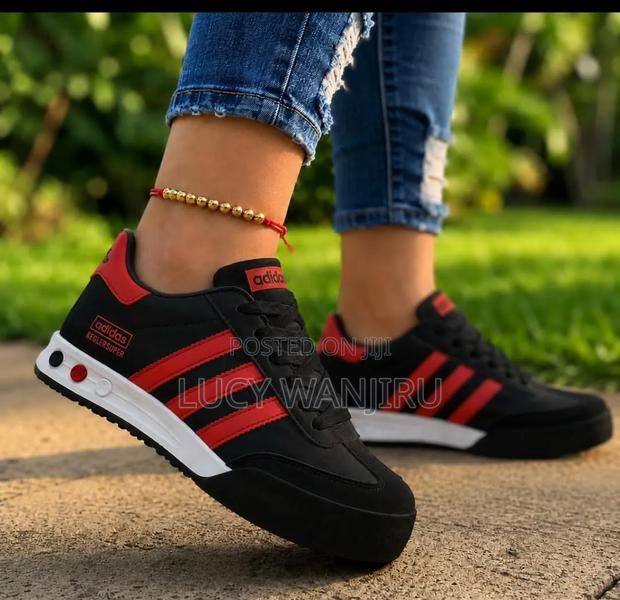 Adidas Unisex Sneaker - thumbnail 2