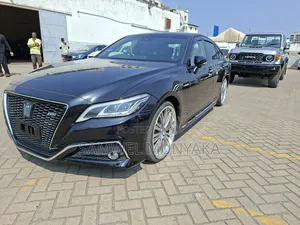 Toyota Crown 2020 Black