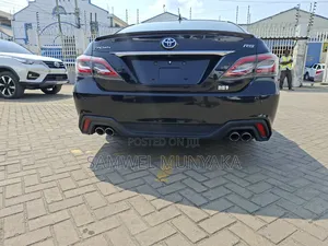 Toyota Crown 2020 Black