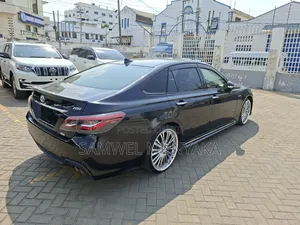 Toyota Crown 2020 Black