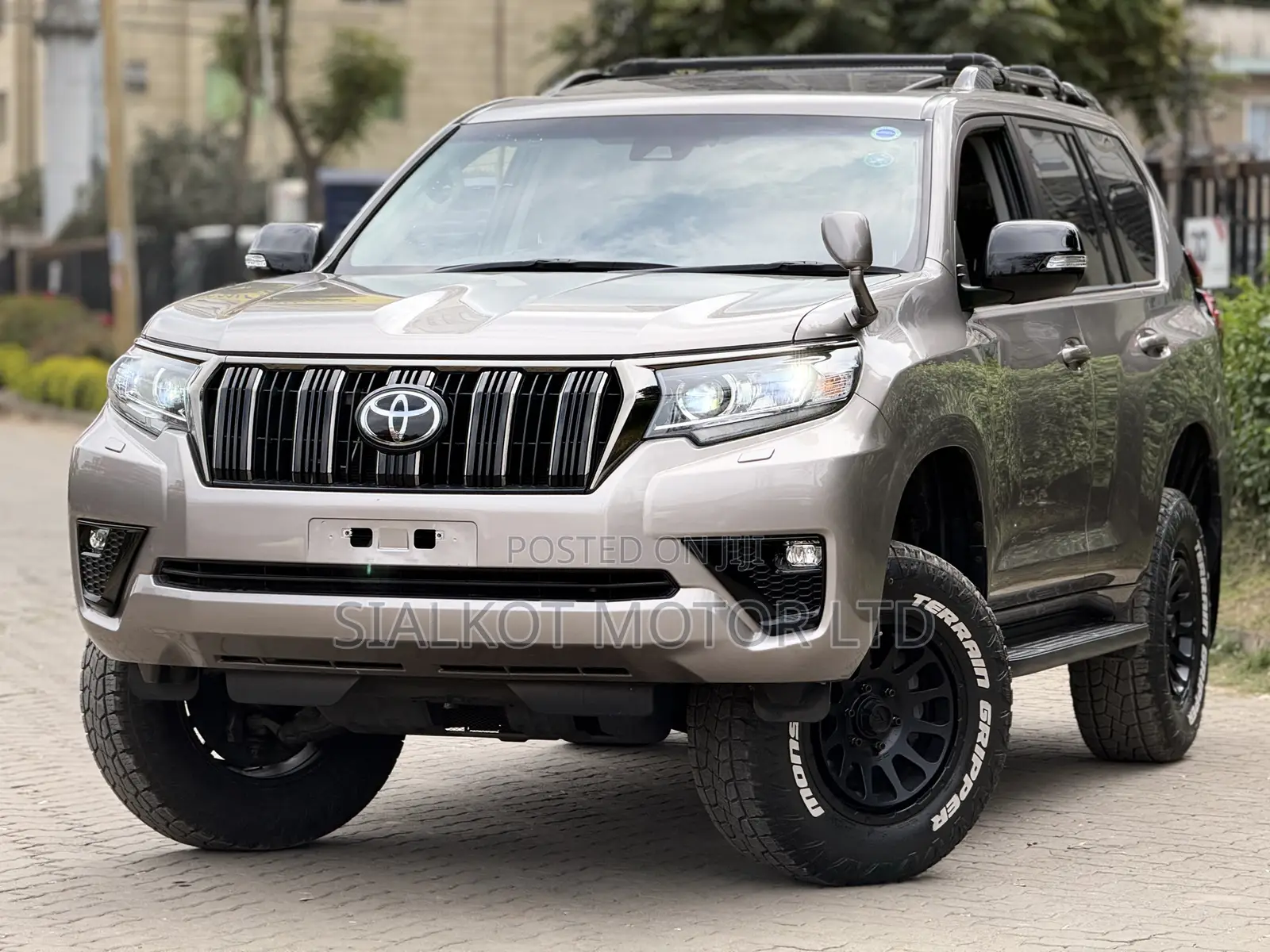 Toyota Land Cruiser Prado 2.7 2019 Gray