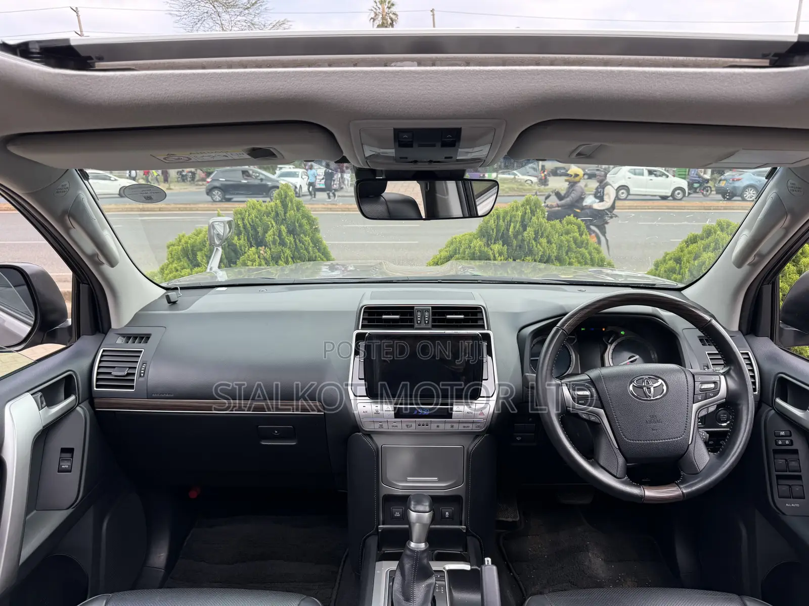 Toyota Land Cruiser Prado 2.7 2019 Gray