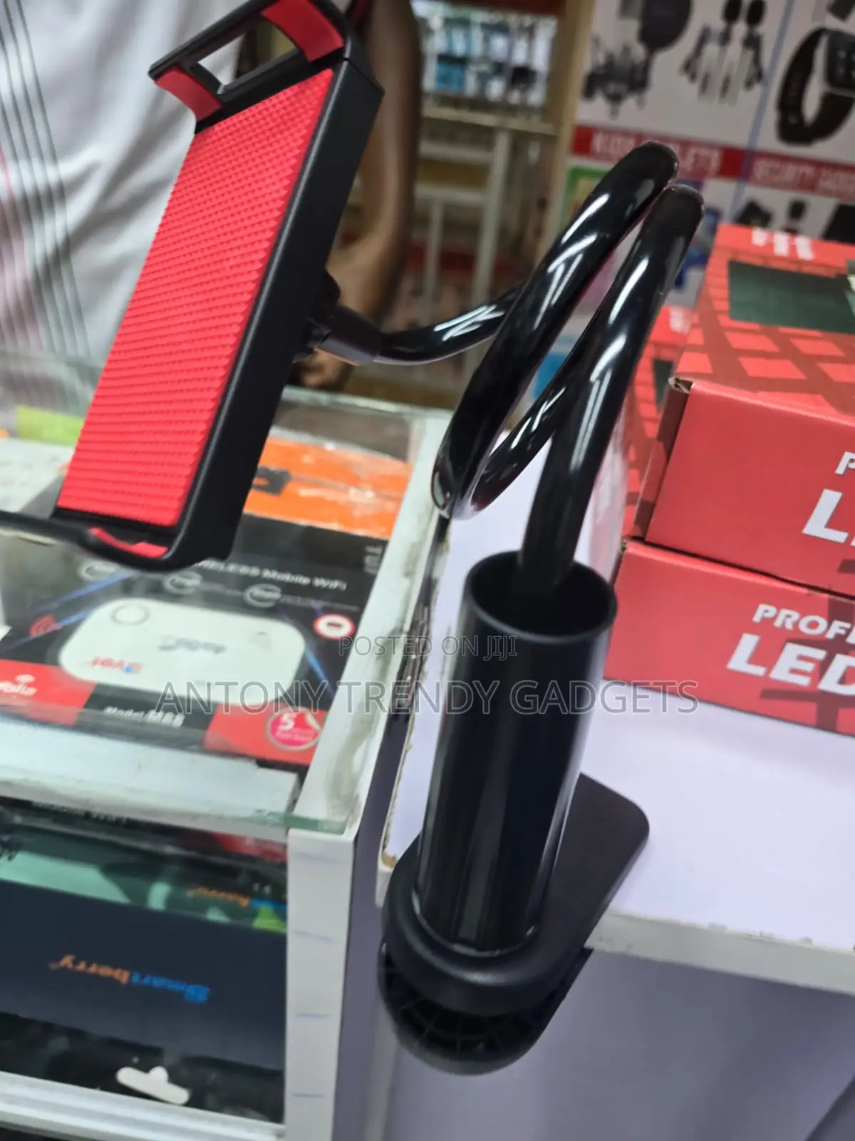 Flexible Gooseneck Phone Holder With Desk Clamp 360° Mount