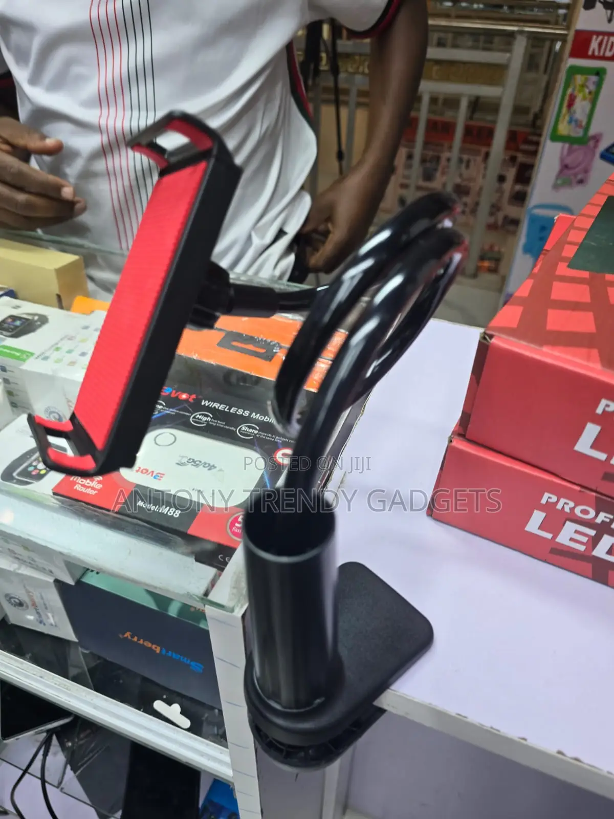 Adjustable Gooseneck Phone Tablet Holder for Desk Bed