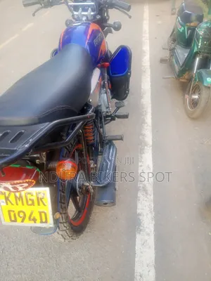 Bajaj Boxer 150 UG 2026 Blue
