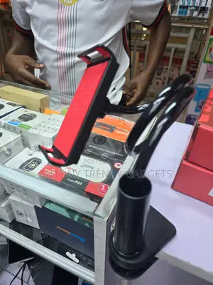 360° Rotating Phone Stand With Flexible Arm and Clamp