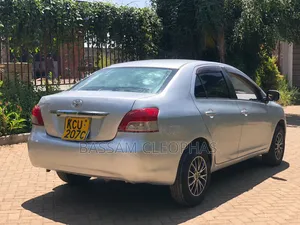 Toyota Belta 2012 Gray