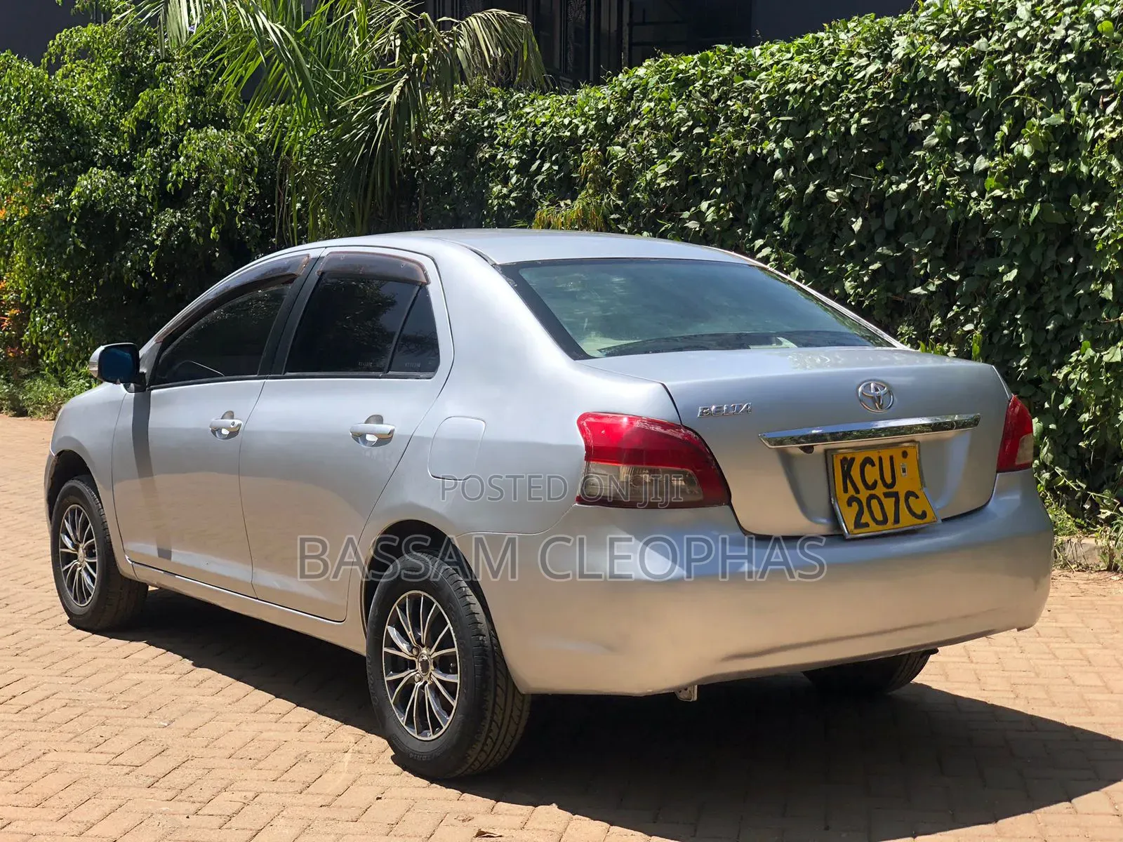 Toyota Belta 2012 Gray