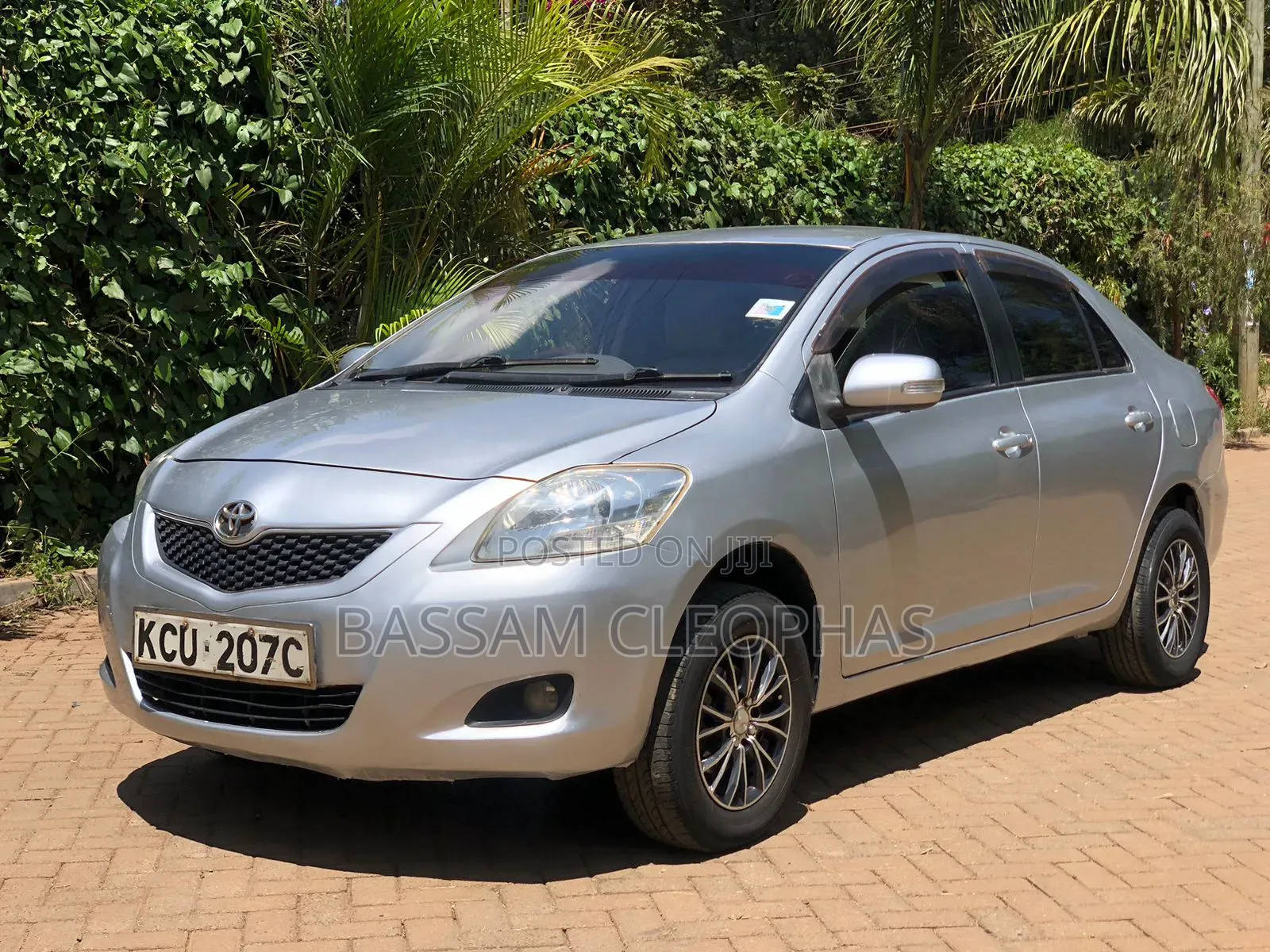 Toyota Belta 2012 Gray