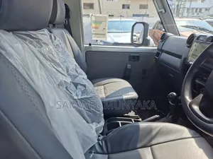 Toyota Land Cruiser 2019 White