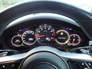 Porsche Cayenne 2020 Gray