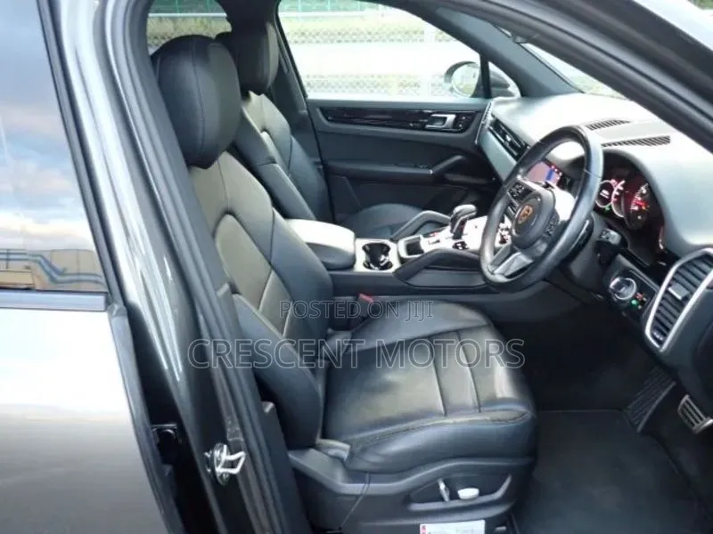 Porsche Cayenne 2020 Gray