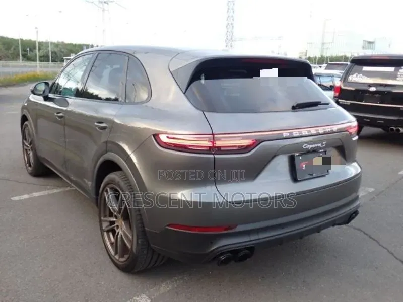 Porsche Cayenne 2020 Gray