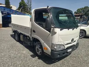 Toyota Dyna 2019 White