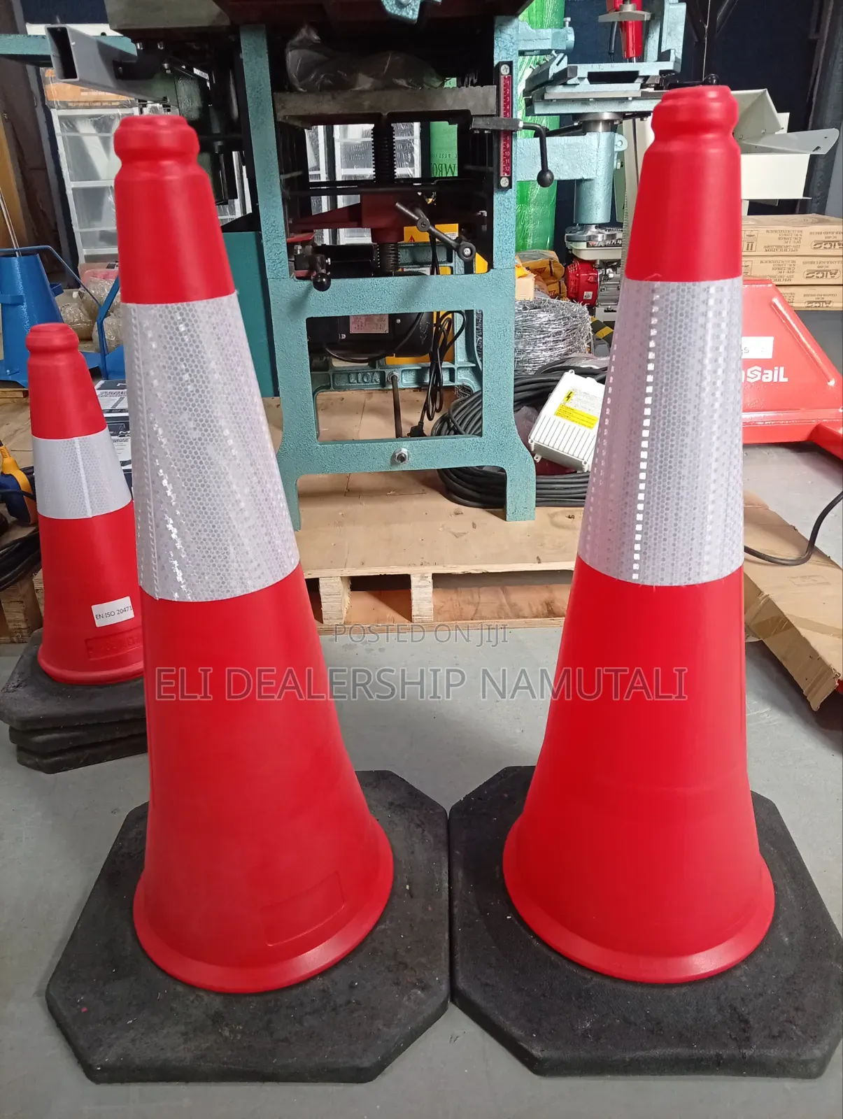 75cm Reflective Road Cone – Parking, Warehouse & Construction Safety