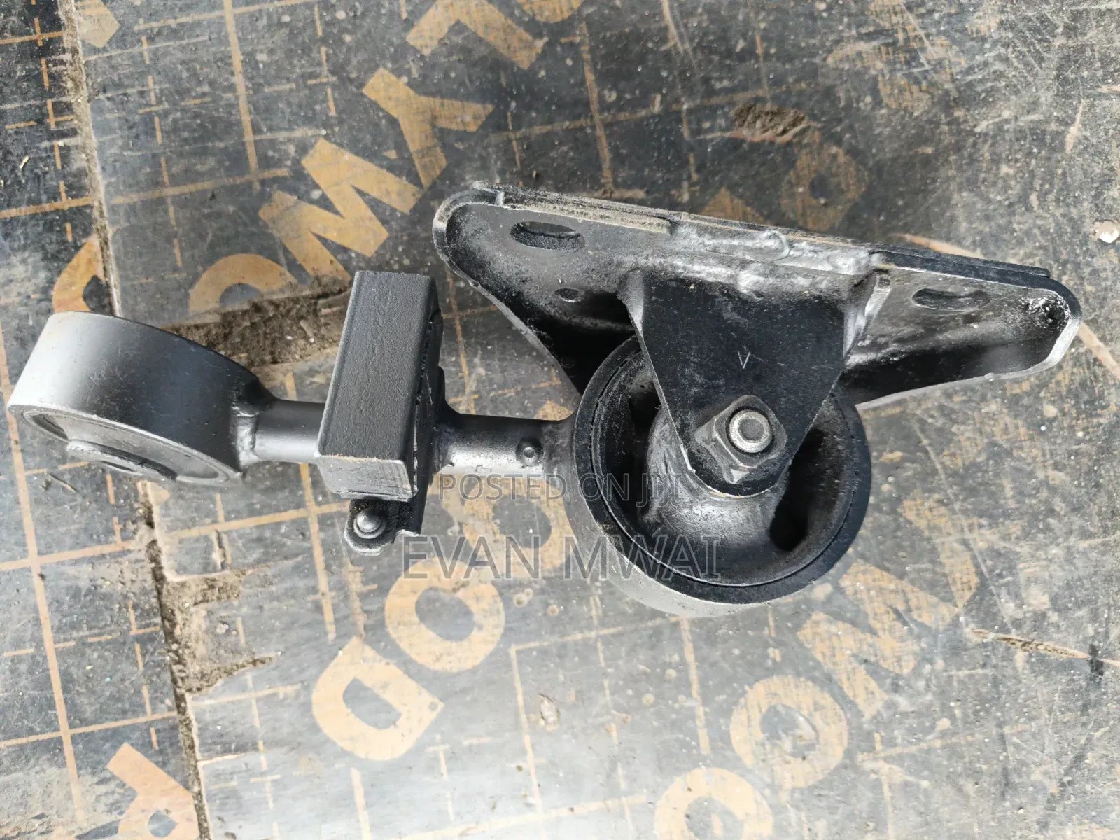 Toyota Harier 240 Gearbox Mounting