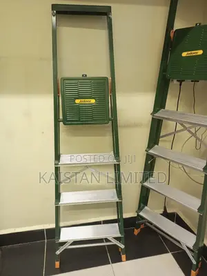 Heavy Duty 4 Step Steel Household Ladder - Compact Portable