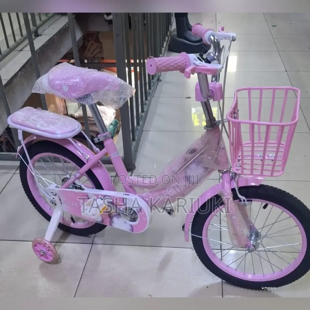 Size 16 Suitable for Kids 5 to 7yrs at 6500