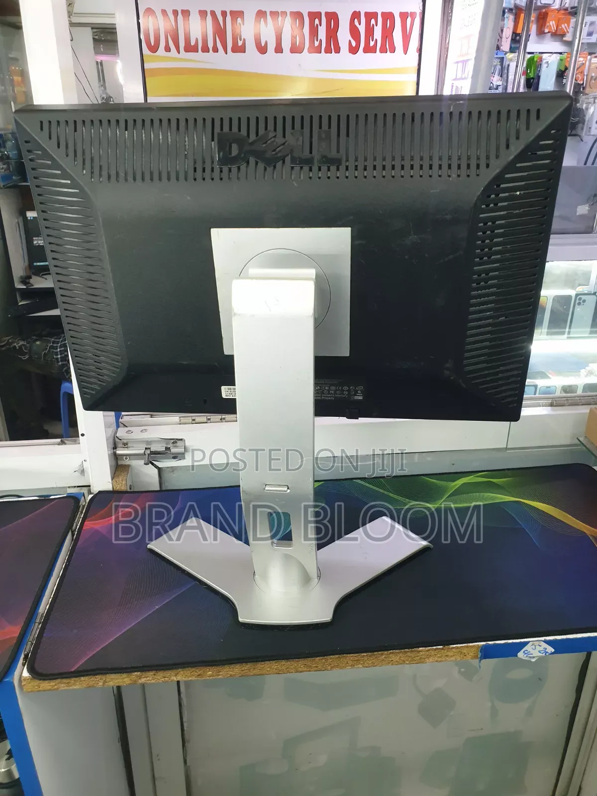 20"monitor Streched