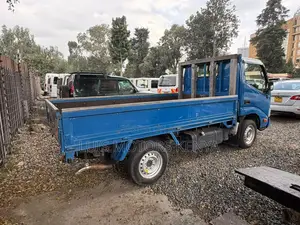 Toyota Dyna 2019 Blue