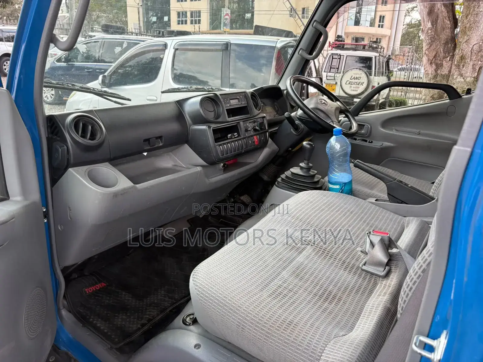 Toyota Dyna 2019 Blue