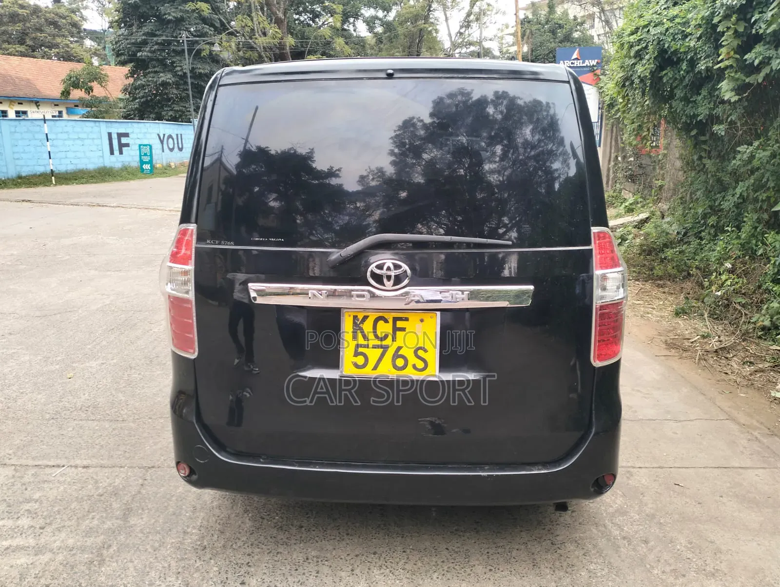 Toyota Noah 2009 Black