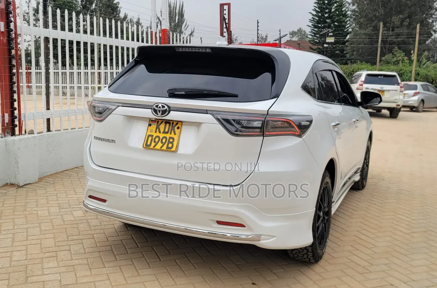 Toyota Harrier 2016 White