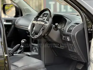 Toyota Land Cruiser Prado 2.7 2019 Black
