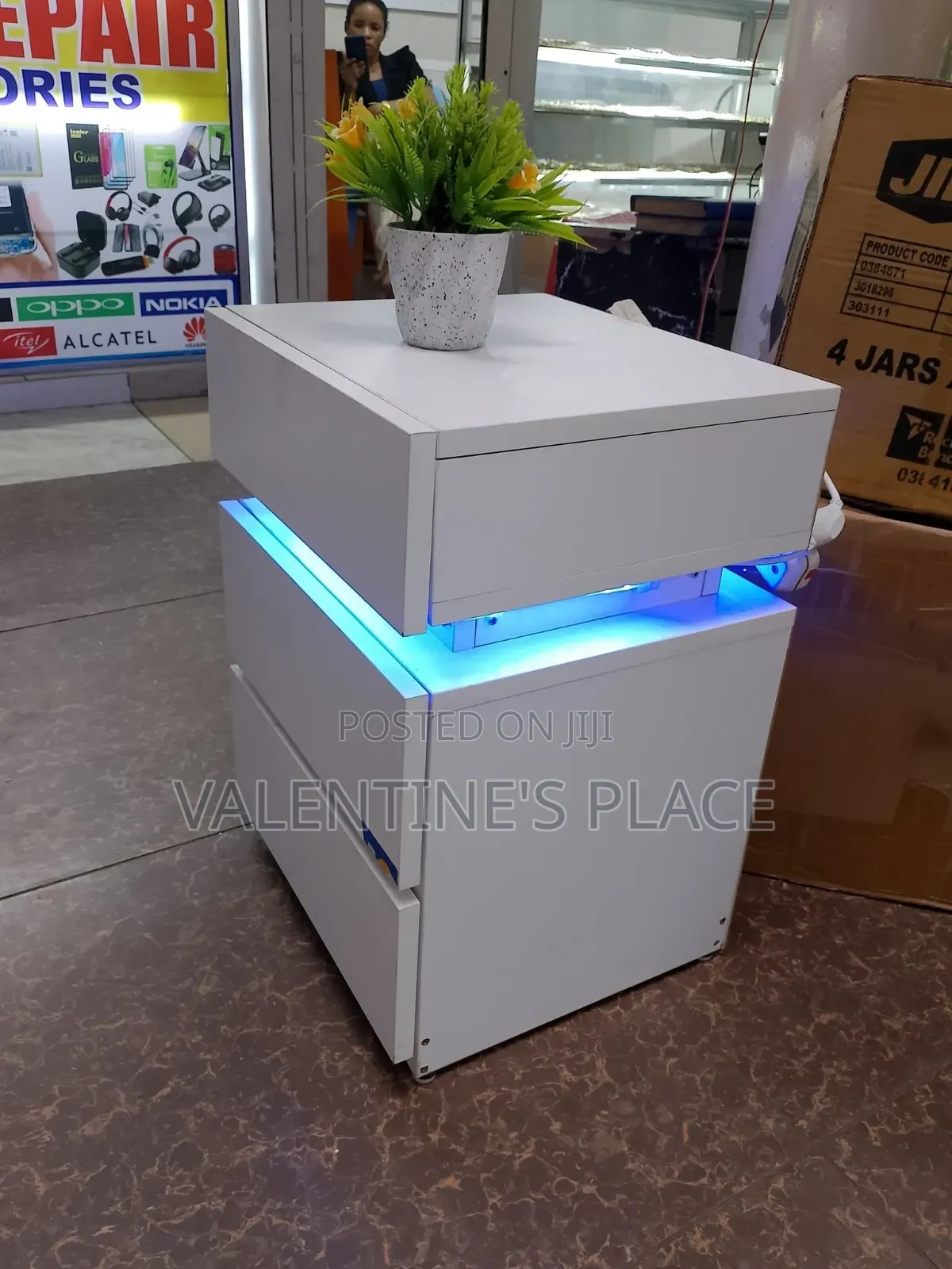 Side Drawers Side Drawers