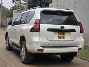 Toyota Land Cruiser Prado 2018 White