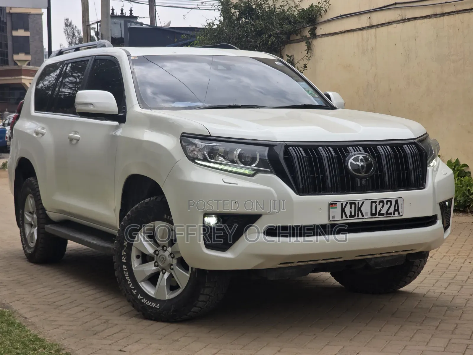 Toyota Land Cruiser Prado 2018 White